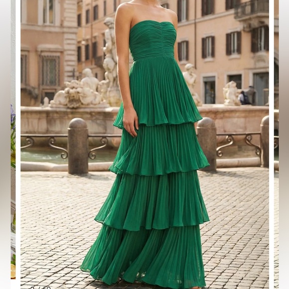 Kissprom Dresses & Skirts - KissProm khalani emerald green ruffle multi layer long prom dress